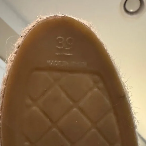 CHANEL Leather Espadrille Flats - Picture 4 of 6